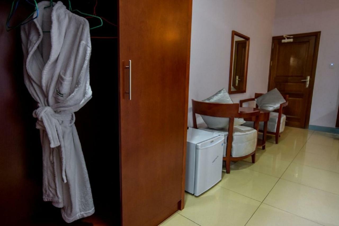 Orient Park Hotel Kigali Dış mekan fotoğraf